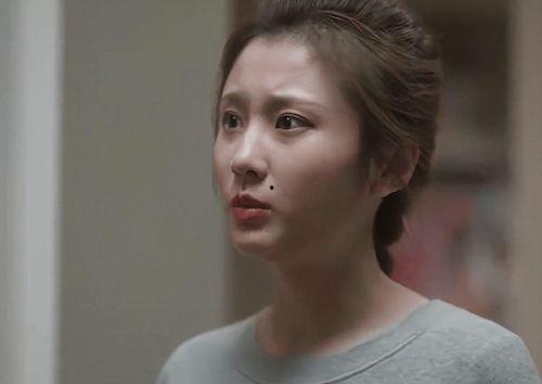 娱乐吃瓜女二号,揭秘女二号背后的吃瓜故事